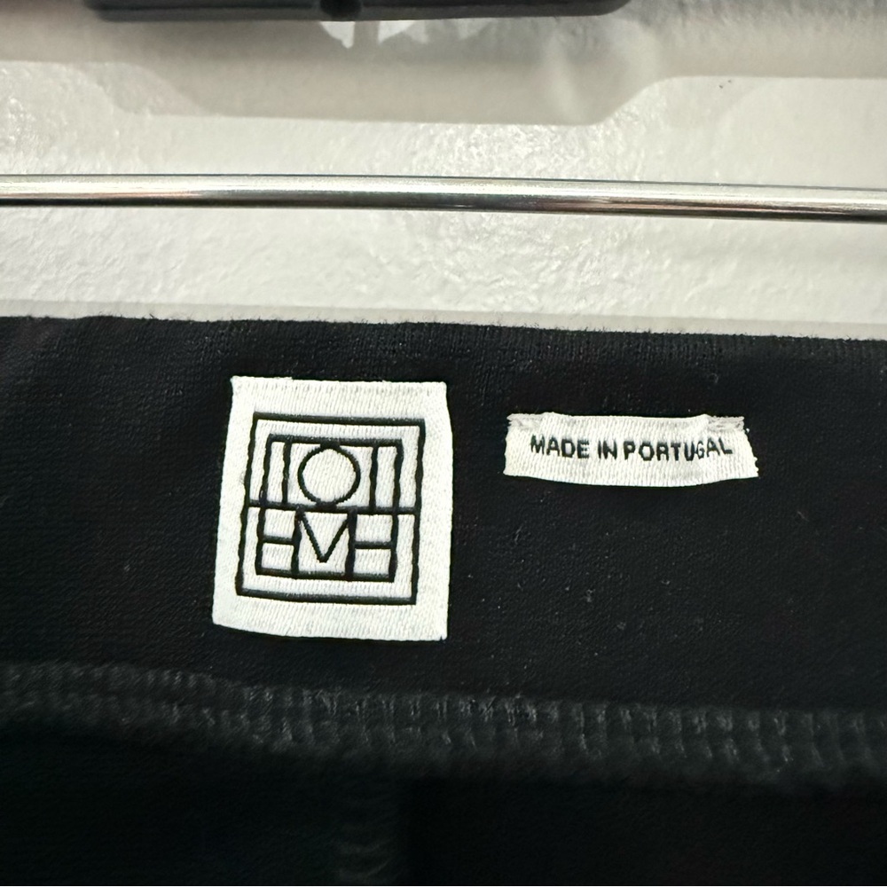 Toteme Pants Compact Knit Leggings Side Slit  in Black - Picture 11 of 15